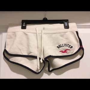 Hollister shorts white with navy trim size ca